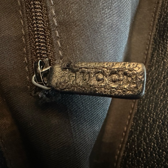 Vintage Gucci Black Fabric Handbag with Polished Chrome Hardware - Picture 12 of 16